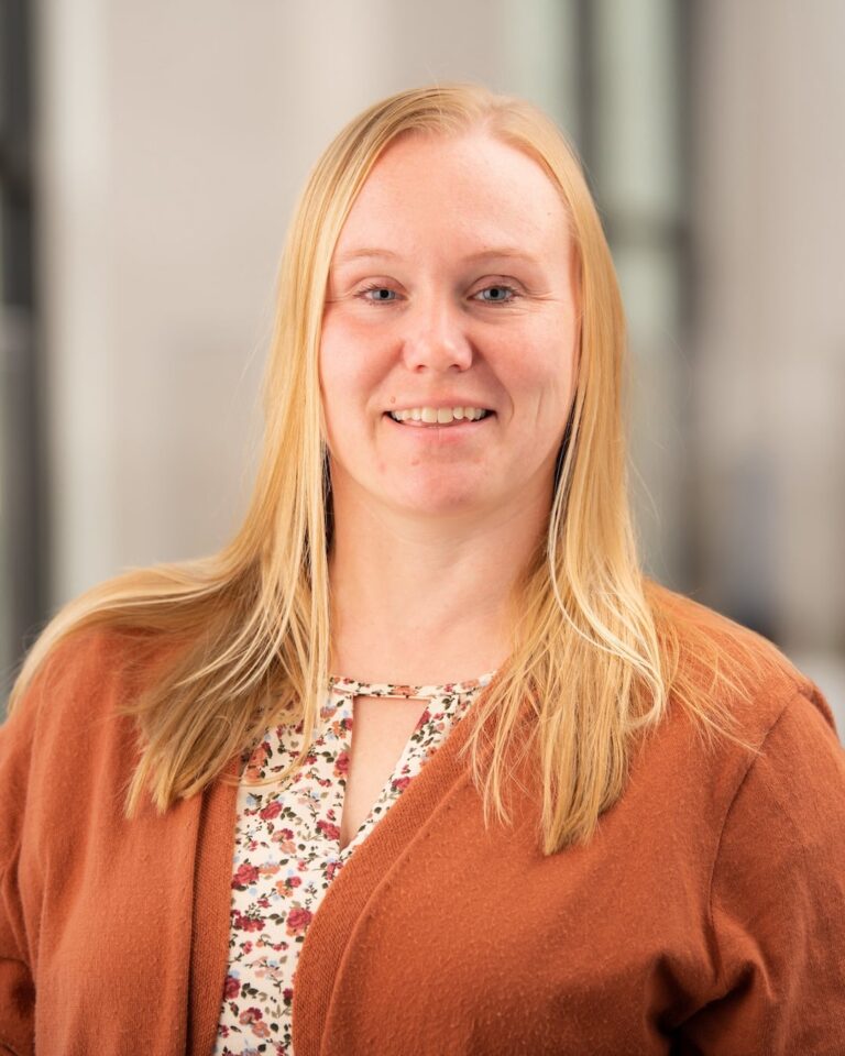 JennIfer Mays